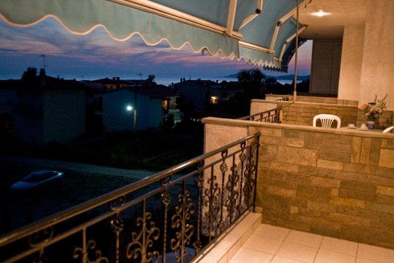 Galini Sea View Apartments Chalkidiki Nea Skioni Exterior photo